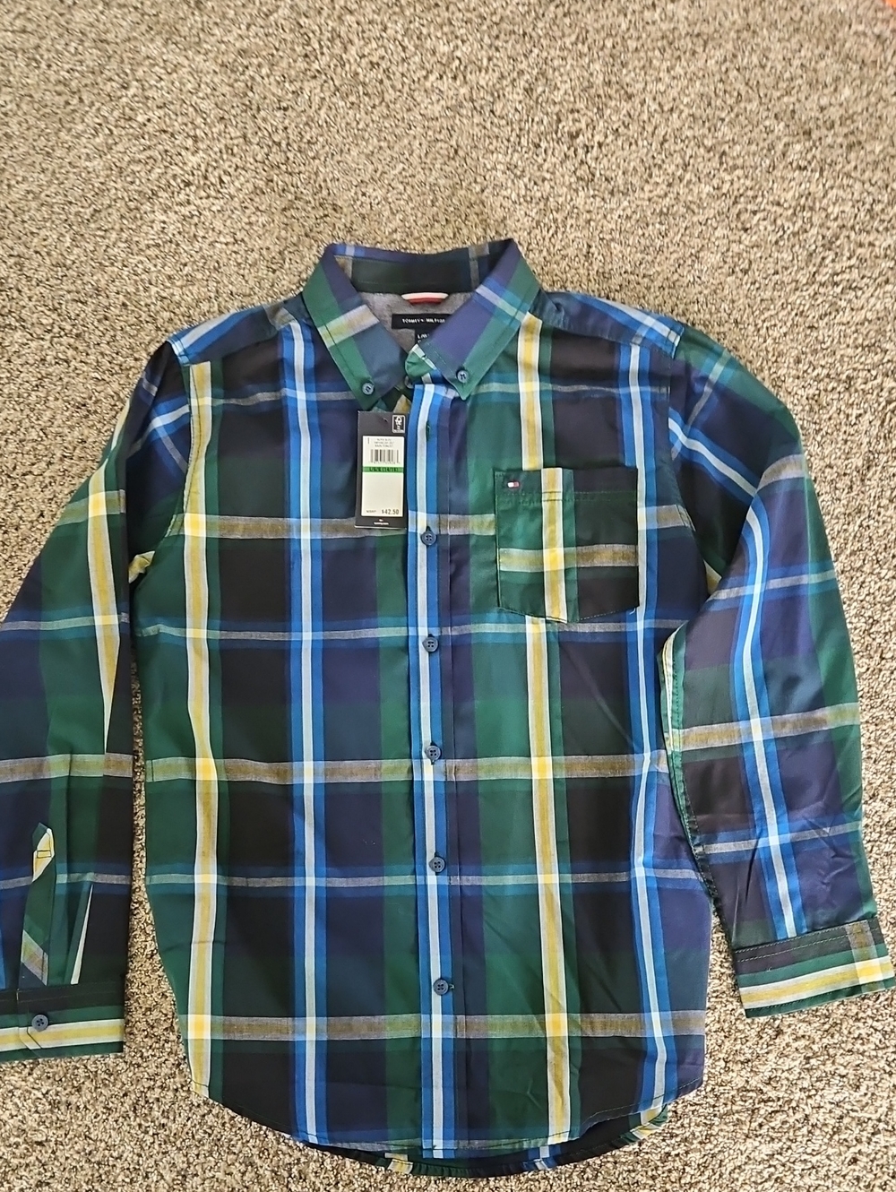Tommy Hilfiger Men's Green Plaid Button-Down Shirt